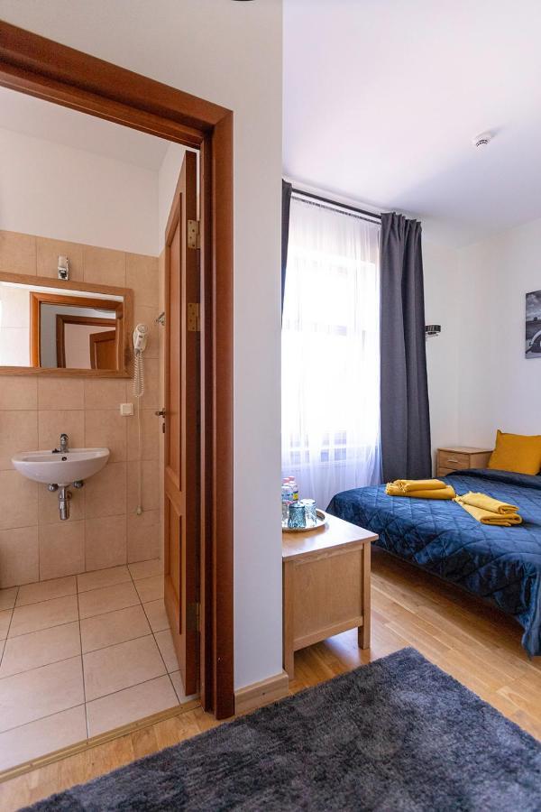 Priedes Maja Hotel อัยนาซี ภายนอก รูปภาพ