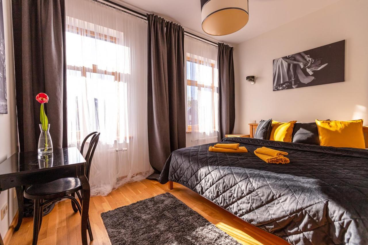 Priedes Maja Hotel อัยนาซี ภายนอก รูปภาพ