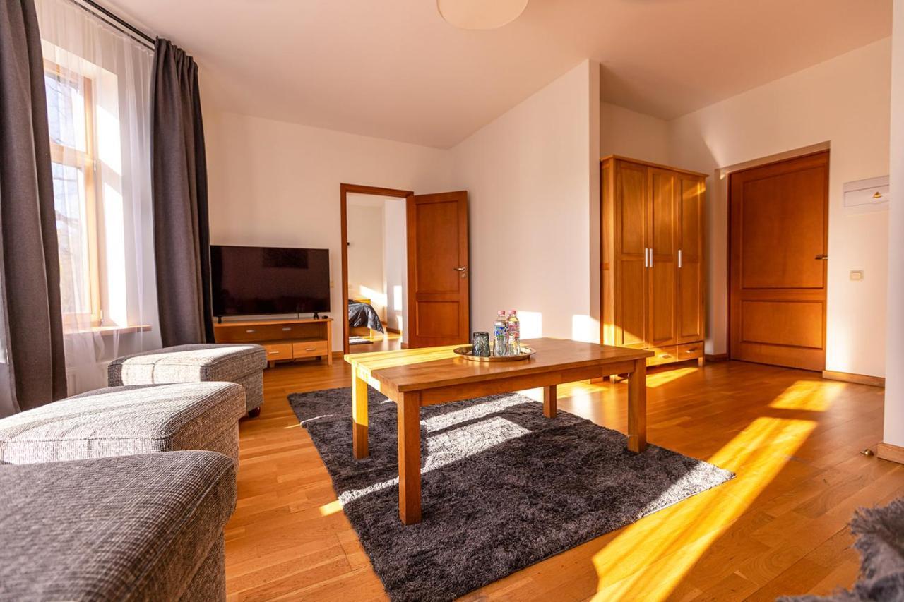 Priedes Maja Hotel อัยนาซี ภายนอก รูปภาพ